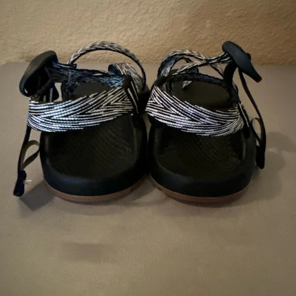 Chaco Z2 Classic Sport Sandals, Black, Women's 5 - Picture 4 of 6